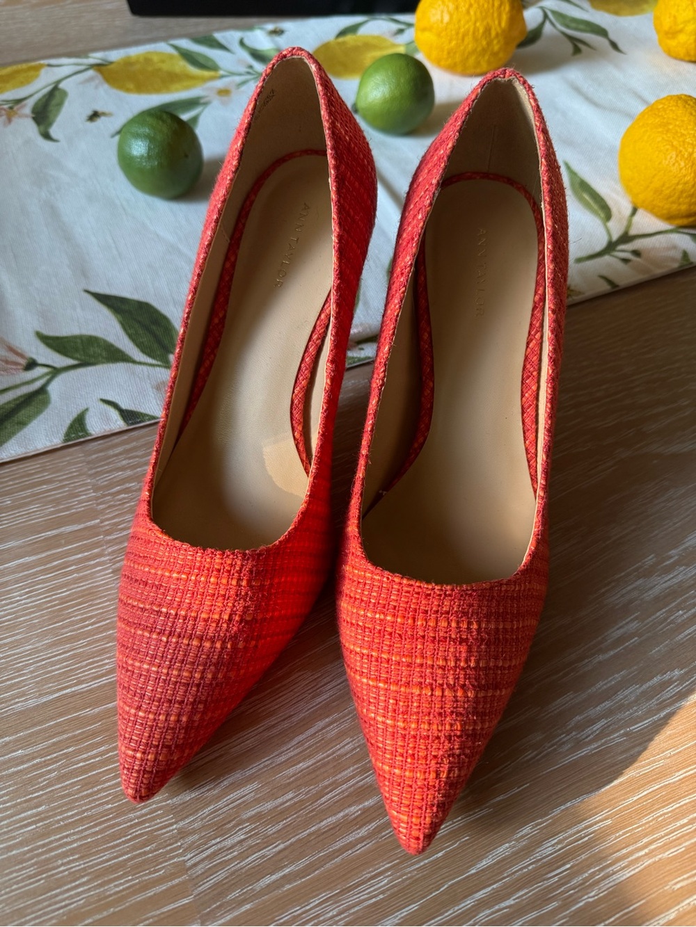 NEW Ann Taylor Mae Pump - Size 7